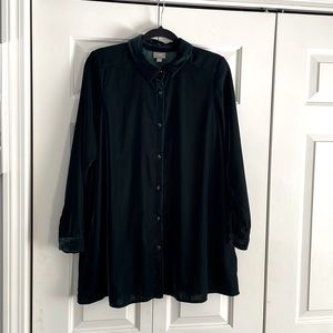 Forest green velvet tunic top.